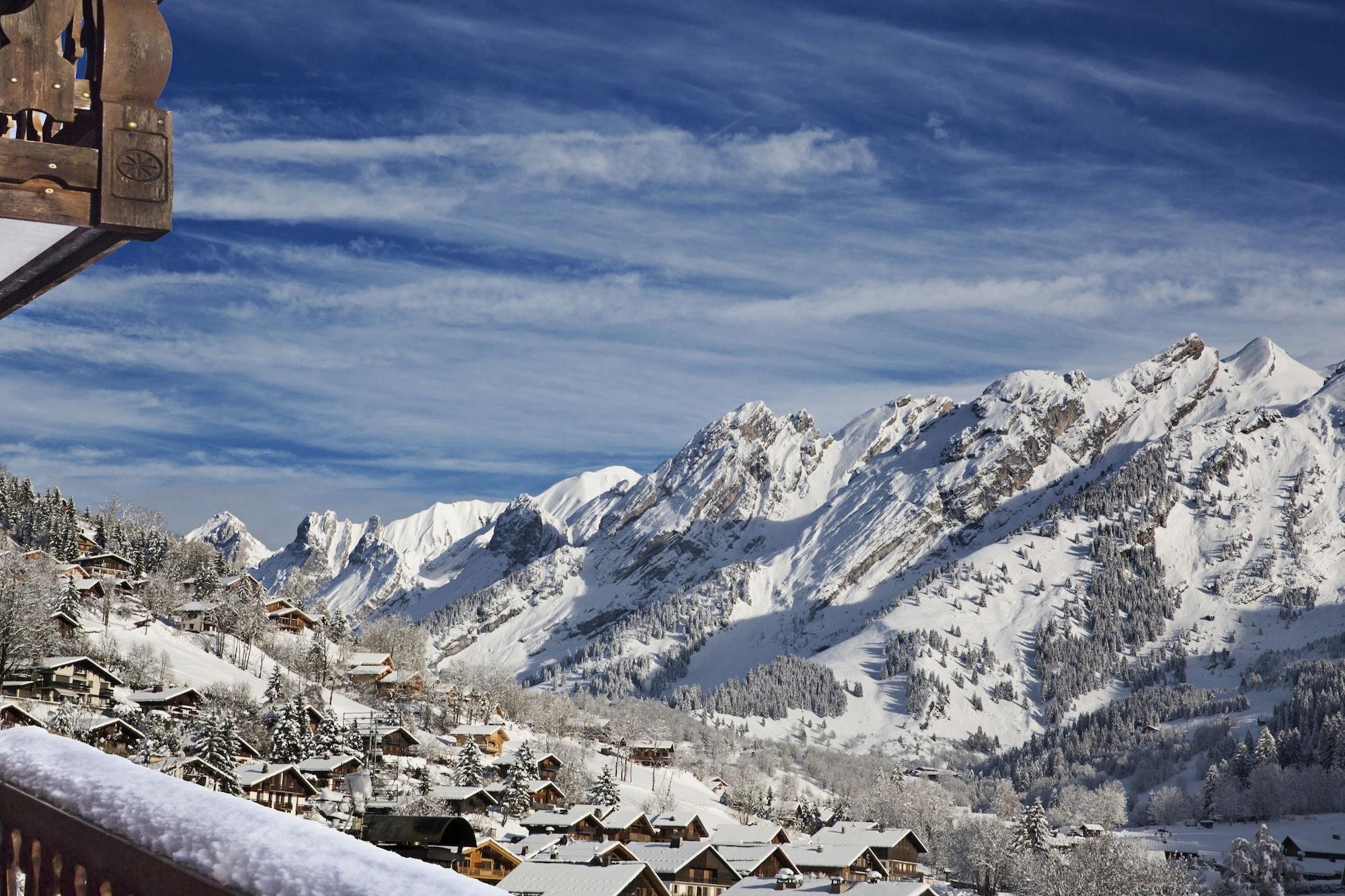 Hotel Alpen Roc La Clusaz Kültér fotó