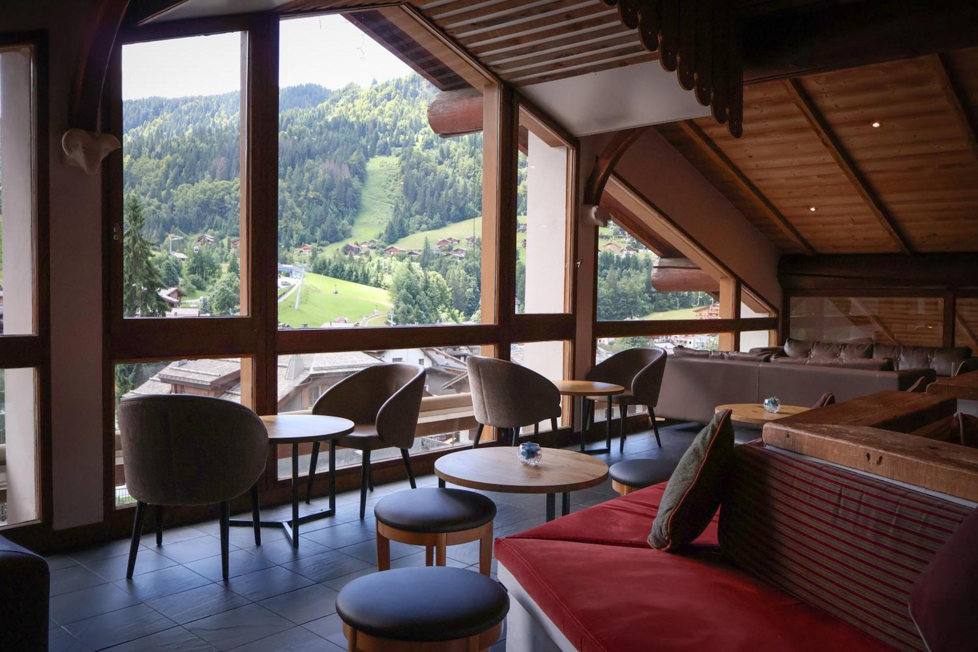 Hotel Alpen Roc La Clusaz Kültér fotó