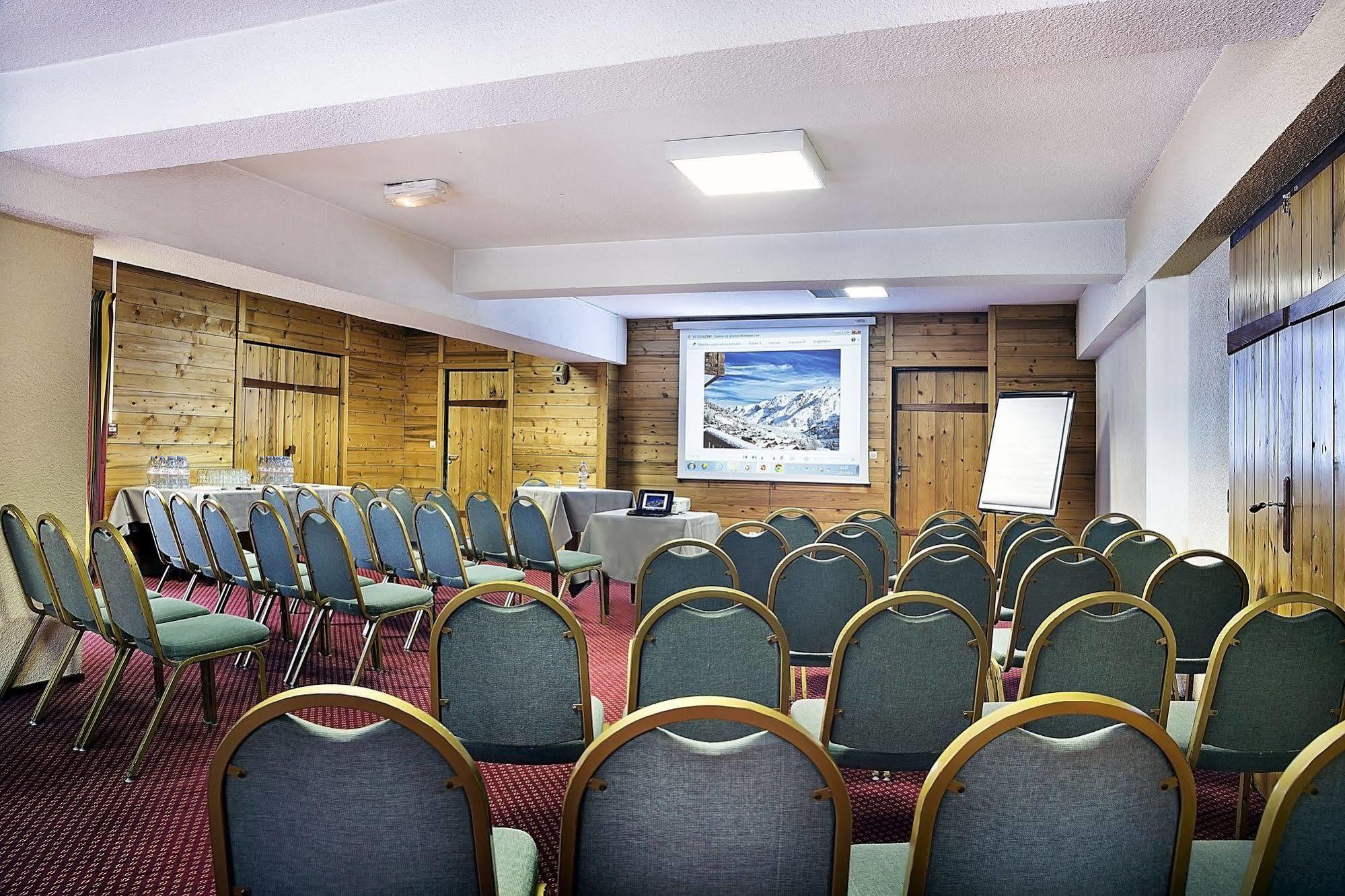 Hotel Alpen Roc La Clusaz Kültér fotó